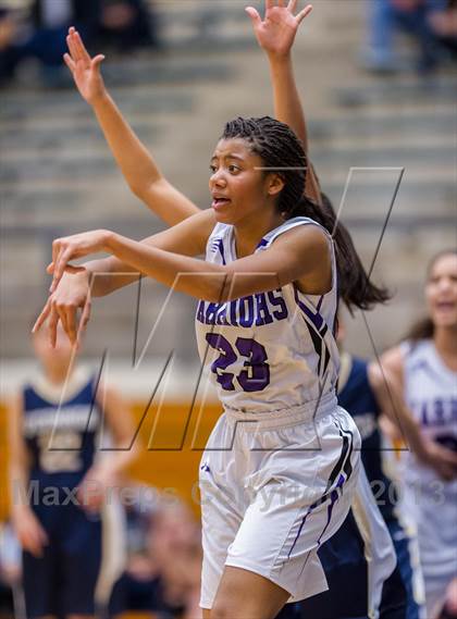 Thumbnail 2 in Warren vs O'Connor photogallery.