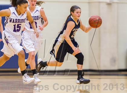 Thumbnail 3 in Warren vs O'Connor photogallery.