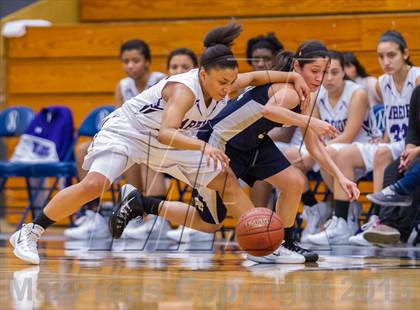 Thumbnail 3 in Warren vs O'Connor photogallery.