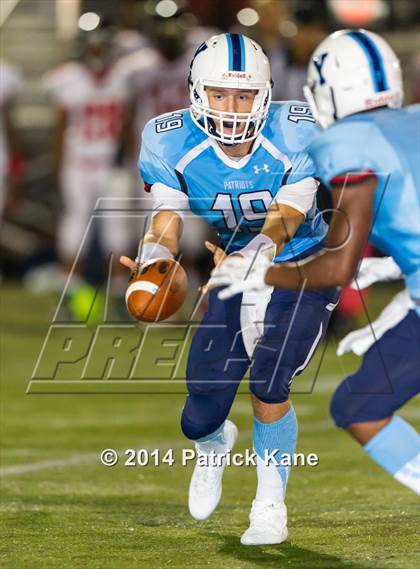 Thumbnail 1 in Woodson @ Yorktown photogallery.