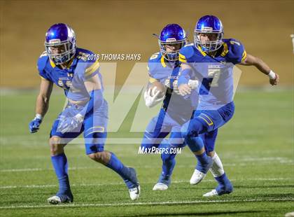 Thumbnail 3 in Wall vs. Brock (UIL 3A Regional Playoff) photogallery.