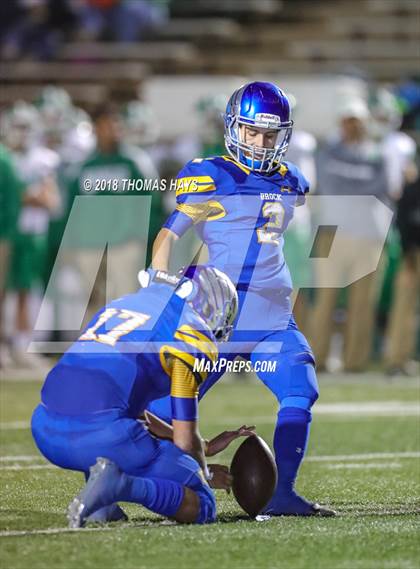 Thumbnail 1 in Wall vs. Brock (UIL 3A Regional Playoff) photogallery.
