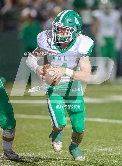 Thumbnail 2 in Wall vs. Brock (UIL 3A Regional Playoff) photogallery.