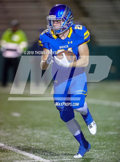 Thumbnail 1 in Wall vs. Brock (UIL 3A Regional Playoff) photogallery.