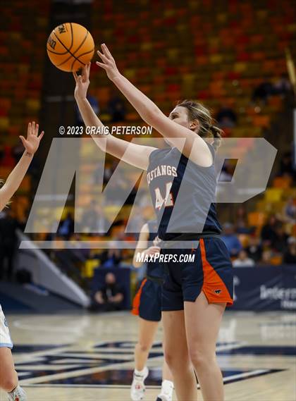 Thumbnail 2 in Sky View vs. Mountain Crest (UHSAA 4A Quarterfinal) photogallery.