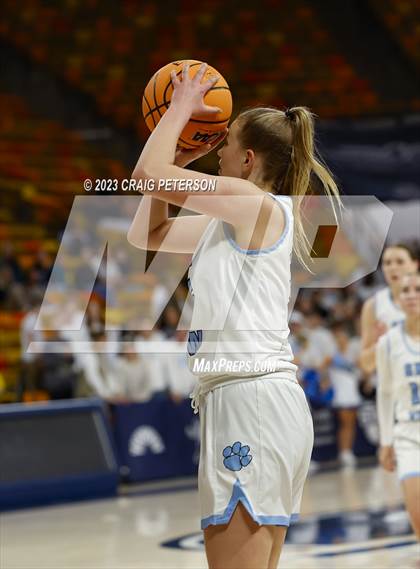 Thumbnail 1 in Sky View vs. Mountain Crest (UHSAA 4A Quarterfinal) photogallery.
