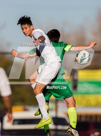Thumbnail 3 in Fossil Ridge vs. Lincoln (CHSAA 5A 2nd Round) photogallery.