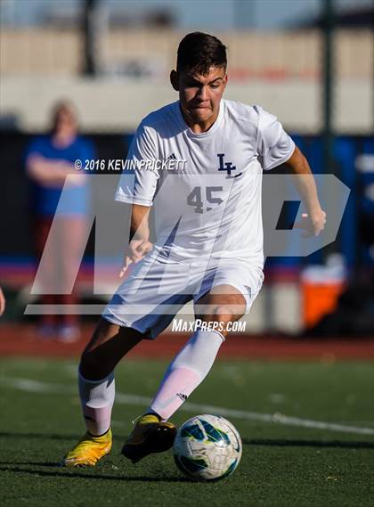 Thumbnail 3 in Fossil Ridge vs. Lincoln (CHSAA 5A 2nd Round) photogallery.