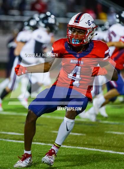 Thumbnail 2 in Lawrence @ Olathe North Varsity Football photogallery.