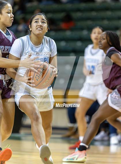 Thumbnail 2 in Midland Legacy vs. Socorro (Byron Johnston Holiday Classic) photogallery.