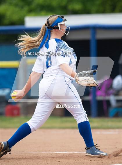 Thumbnail 3 in Division vs Mepham (NYSPHSAA Section 8 Class A Final Game 2) photogallery.