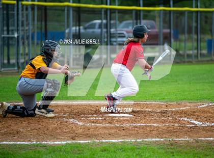 Thumbnail 2 in Evadale vs Hull Daisetta @ Evadale photogallery.