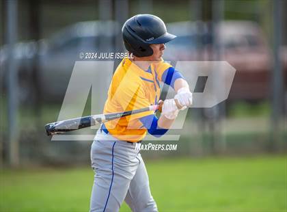Thumbnail 1 in Evadale vs Hull Daisetta @ Evadale photogallery.