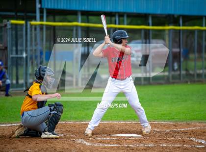 Thumbnail 1 in Evadale vs Hull Daisetta @ Evadale photogallery.