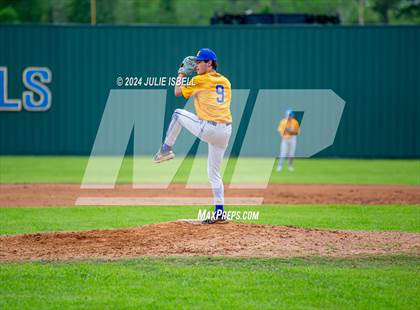 Thumbnail 1 in Evadale vs Hull Daisetta @ Evadale photogallery.