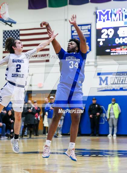 Thumbnail 2 in Rondout Valley vs. Burke Catholic (Section 9 Class B Final) photogallery.