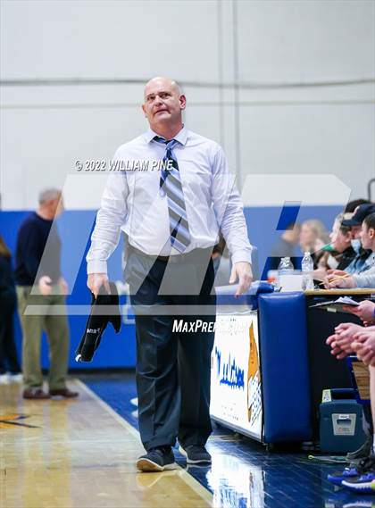 Thumbnail 2 in Rondout Valley vs. Burke Catholic (Section 9 Class B Final) photogallery.