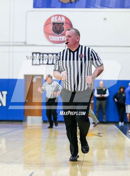 Thumbnail 2 in Rondout Valley vs. Burke Catholic (Section 9 Class B Final) photogallery.