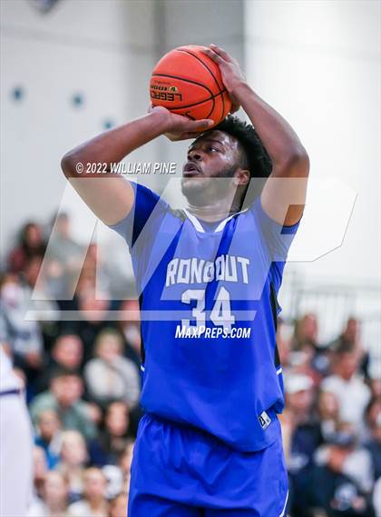 Thumbnail 2 in Rondout Valley vs. Burke Catholic (Section 9 Class B Final) photogallery.