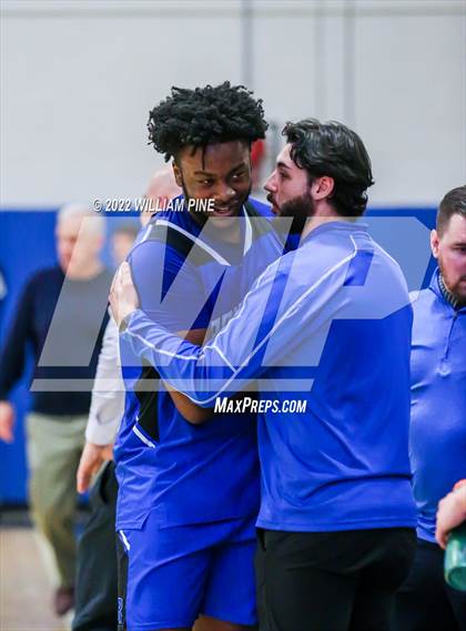 Thumbnail 1 in Rondout Valley vs. Burke Catholic (Section 9 Class B Final) photogallery.