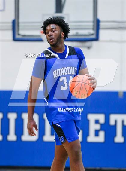 Thumbnail 3 in Rondout Valley vs. Burke Catholic (Section 9 Class B Final) photogallery.