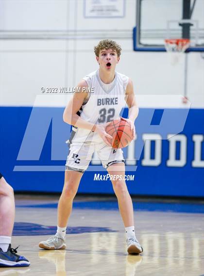 Thumbnail 1 in Rondout Valley vs. Burke Catholic (Section 9 Class B Final) photogallery.