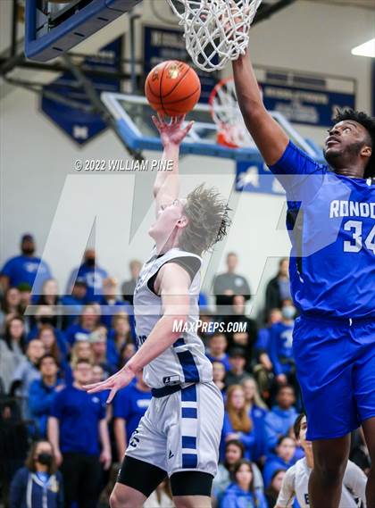 Thumbnail 1 in Rondout Valley vs. Burke Catholic (Section 9 Class B Final) photogallery.