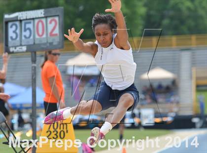 Thumbnail 3 in NCHSAA 2A Girls Track & Field Championships photogallery.