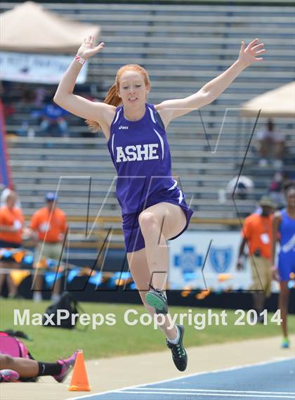 Thumbnail 1 in NCHSAA 2A Girls Track & Field Championships photogallery.