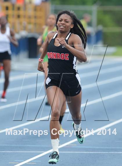 Thumbnail 2 in NCHSAA 2A Girls Track & Field Championships photogallery.