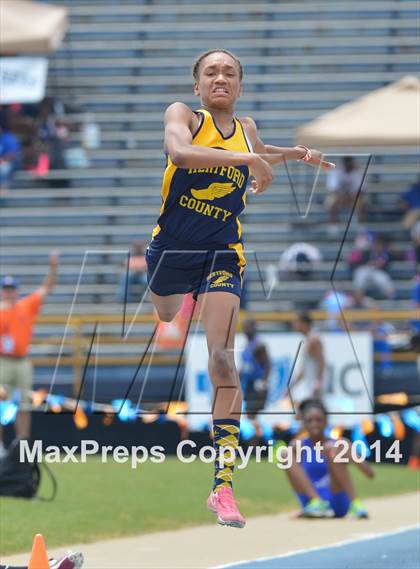 Thumbnail 3 in NCHSAA 2A Girls Track & Field Championships photogallery.