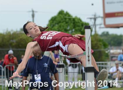 Thumbnail 3 in NCHSAA 2A Girls Track & Field Championships photogallery.