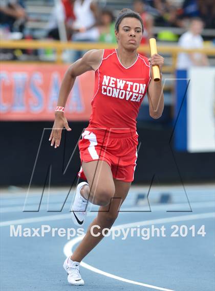 Thumbnail 2 in NCHSAA 2A Girls Track & Field Championships photogallery.