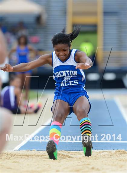 Thumbnail 1 in NCHSAA 2A Girls Track & Field Championships photogallery.