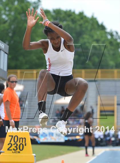 Thumbnail 3 in NCHSAA 2A Girls Track & Field Championships photogallery.