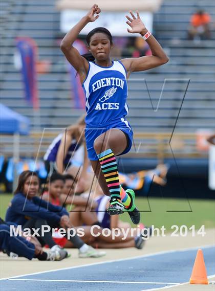 Thumbnail 1 in NCHSAA 2A Girls Track & Field Championships photogallery.