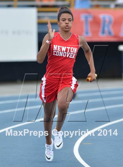 Thumbnail 2 in NCHSAA 2A Girls Track & Field Championships photogallery.