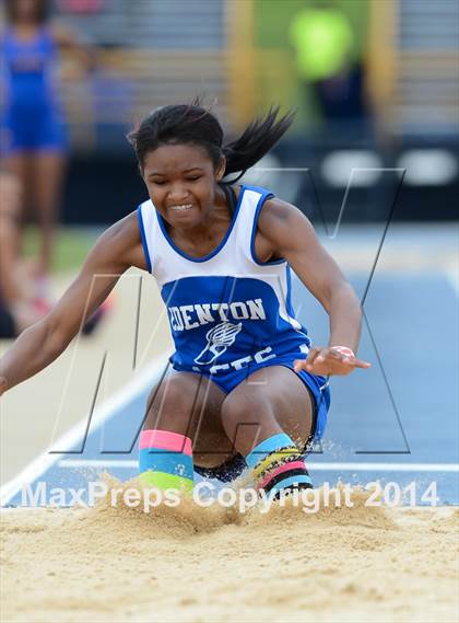 Thumbnail 2 in NCHSAA 2A Girls Track & Field Championships photogallery.
