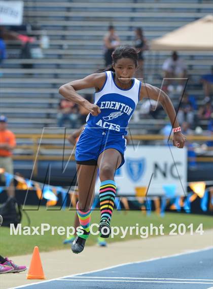 Thumbnail 2 in NCHSAA 2A Girls Track & Field Championships photogallery.