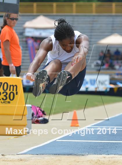 Thumbnail 1 in NCHSAA 2A Girls Track & Field Championships photogallery.
