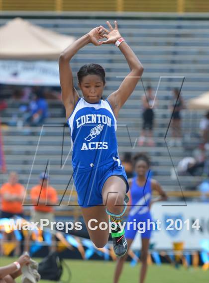 Thumbnail 1 in NCHSAA 2A Girls Track & Field Championships photogallery.