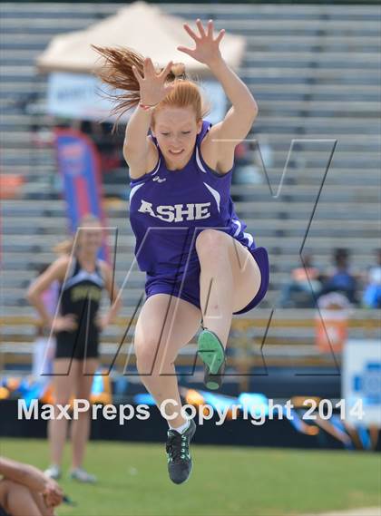 Thumbnail 2 in NCHSAA 2A Girls Track & Field Championships photogallery.