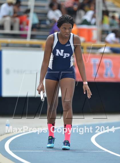 Thumbnail 2 in NCHSAA 2A Girls Track & Field Championships photogallery.