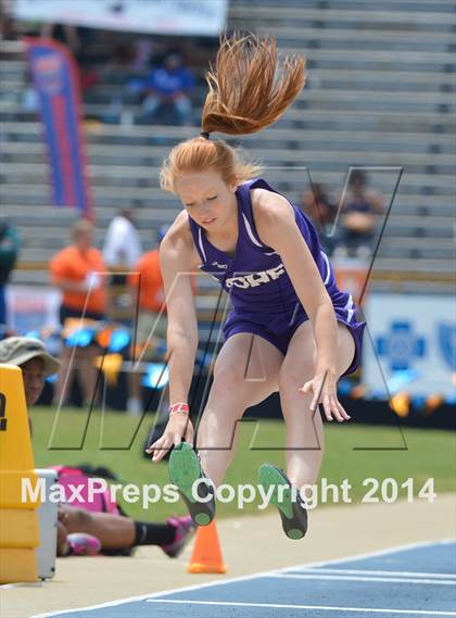 Thumbnail 3 in NCHSAA 2A Girls Track & Field Championships photogallery.