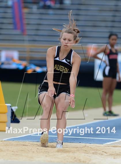Thumbnail 1 in NCHSAA 2A Girls Track & Field Championships photogallery.