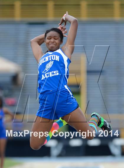 Thumbnail 1 in NCHSAA 2A Girls Track & Field Championships photogallery.