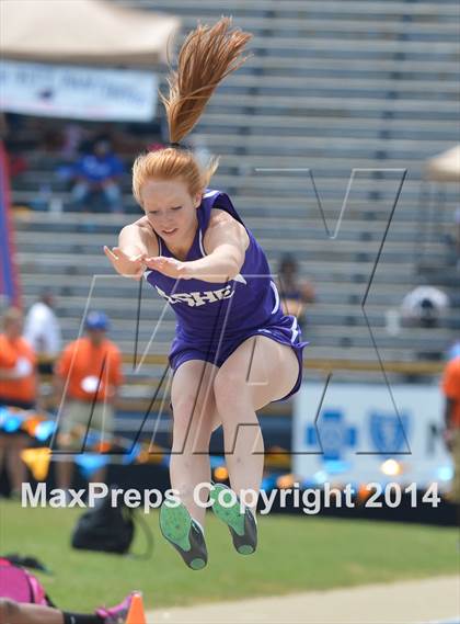 Thumbnail 2 in NCHSAA 2A Girls Track & Field Championships photogallery.