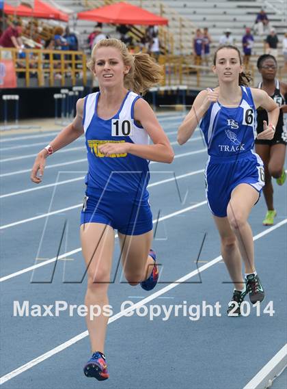 Thumbnail 2 in NCHSAA 2A Girls Track & Field Championships photogallery.