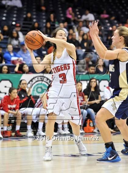 Thumbnail 2 in Bonita Vista vs Imperial (CIF SDS D2 Final) photogallery.