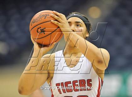 Thumbnail 3 in Bonita Vista vs Imperial (CIF SDS D2 Final) photogallery.